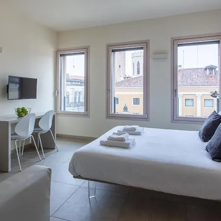 Erik Langer Pedrocchi Suites Padova Exterior photo